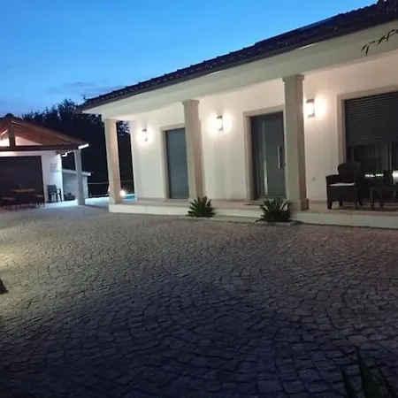Casa Da Comba -refugio Rural Com Piscina Exclusiva